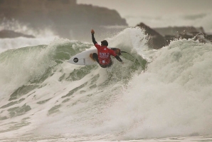 Lucas Silveira dominou a final de uma ponta à outra. 