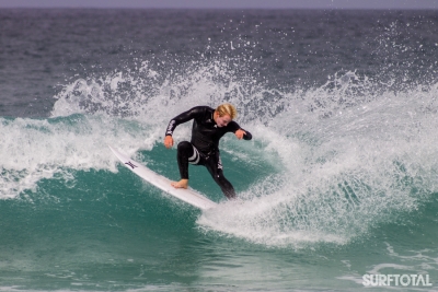 NAT YOUNG É ROOKIE DO ANO 2013 DA ASP