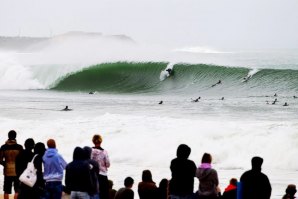 As ondas de Peniche em versão dupla em 2019. 