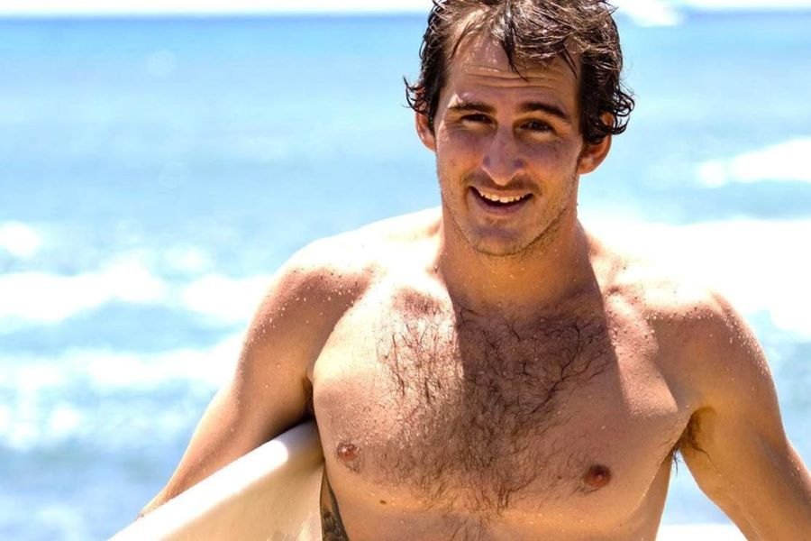 Surfista havaiano Kalani David, de 24 anos, faleceu na Costa Rica