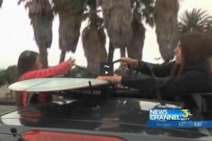 SURFISTA IMPEDE ASSALTO NA CALIFÓRNIA