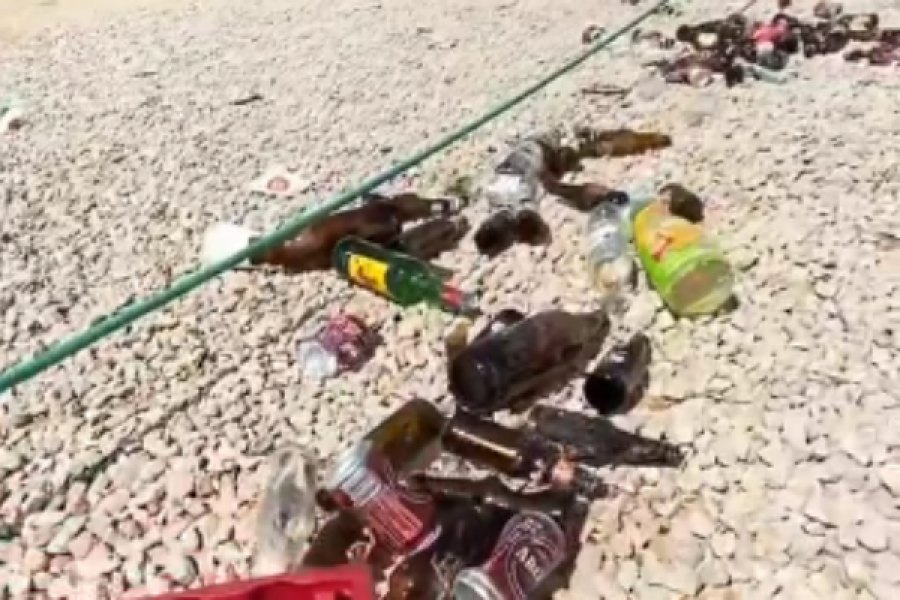 Centenas de adolescentes deixam Praia do Malhão coberta de lixo