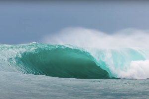 Nathan Florence enfrenta a onda mais temida do Panamá: Silverbacks