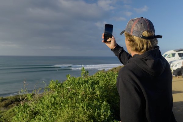 Ethan Ewing numa sessão absolutamente impressionante em Bells e Winkipop