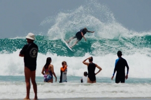 AMANDO O VERÃO COM MICK FANNING