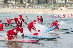 AULA DE SURF NA AUSTRÁLIA BATE RECORDE MUNDIAL