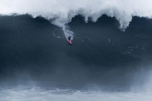 NICOLAU VON RUPP NOS 15 FINALISTAS DO XXL BIG WAVE AWARDS