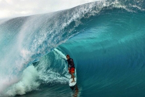 Jack Robinson: 17 anos e domínio total em Teahupo’o