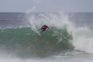 MICK FANNING VENCE O J-BAY OPEN