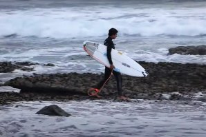 Joaquim Chaves mostra surf explosivo num dia pequeno mas divertido