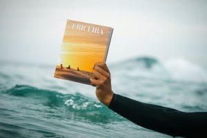 "Ericeira Visual Journey" - Hugo Almeida e Pedro Mestre lançam livro de fotografia que capta o espírito único da Ericeira