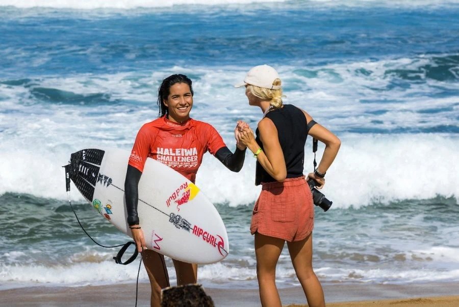Newcastle SURFEST / Dia 2 está na água - Teresa Bonvalot mantém vivo o sonho do CT 2026