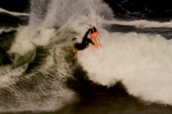 Julian Wilson junta estrelas do surf australiano em oito dias de viagem pela East Coast