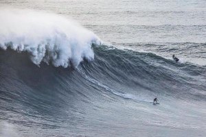 &quot;NAZARÉ TURNS ON&quot; - DIA 12 DE NOVEMBRO DE 2019