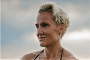 "O meu corpo já não aguenta isto" - Terá o Eddie sido o último evento de Keala Kennelly?