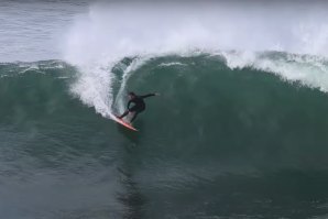 Um banquete de tubos na Ericeira, com Miguel Blanco, Aritz Aranburu, entre outros