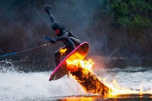 Uma das imagens do vídeo que chocou a população de Tofino.