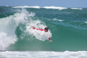 A Praia da Vagueira prepara-se para receber os melhores bodysurfers do país. 