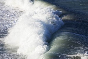 ESPANHA JÁ CRIA ENERGIA ATRAVÉS DAS ONDAS DO MAR