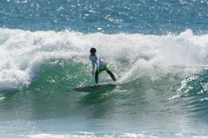 Surfistas estudantes agora com melhores condições académicas. 