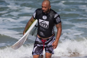 Sunny Garcia em Haleiwa.