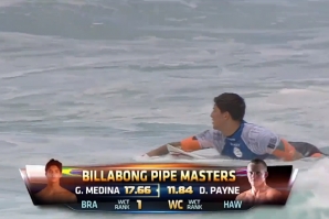 MEDINA VENCE DUSTY PAYNE E DEIXA KELLY SLATER FORA DA CORRIDA