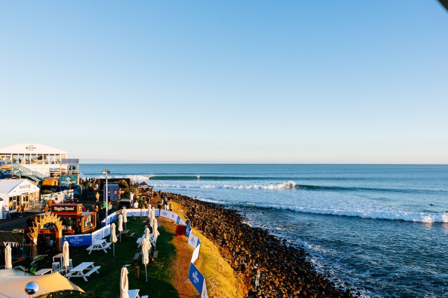 New Zealand Pro em risco? Falta de ondas aperta janela em Raglan