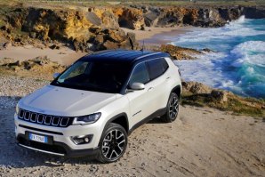 A JEEP tem vindo a enquadrar no seu DNA o Surf Life Style