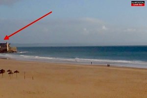 Derrame de crude no Tejo obriga ao encerramento de praias na zona de Lisboa