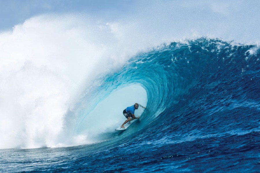 As incríveis ondas do ano passado que culminaram na vitória de Owen Wright.