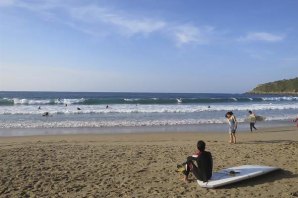 PRÁTICA DE SURF VAI SER PERMITIDA EM ESPANHA A PARTIR DE 4 DE MAIO