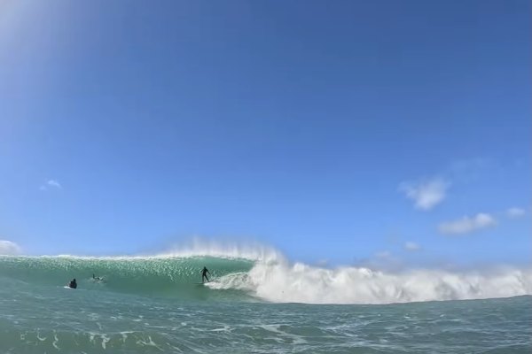 J-Bay gigante - uma verdadeira aula de linha, leitura e técnica em tubos