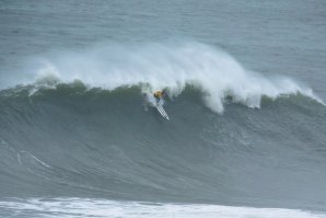 Natxo Gonzalez hoje na Praia do Norte.
