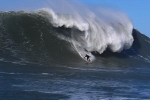 Será este o último swell da temporada na Nazaré?