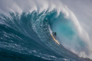 Ontem o pico de Jaws já deu um cheirinho do que está para chegar.