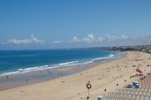 Praias de Sta. Cruz a destacarem-se na presente temporada.