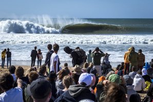 Dia de folga em Peniche, mas com novo swell a entrar amanhã.