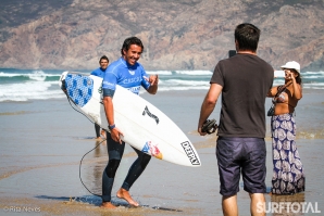 VASCO RIBEIRO A FAZER HISTÓRIA NO GUINCHO