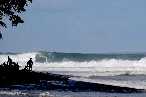 Pavones clássico: um dia inteiro de esquerdas longas na Costa Rica