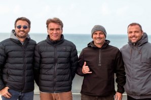 Do lado direito chefe de júizes, Luli, a seguir Miguel Fortes, ao seu lado Renato Hickel, Tour Manager da WSL e mais à esquerda Francisco Spínola WSL MA