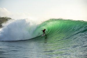 Trials da Rip Curl Cup Padang Padang 2024 disputados em ondas perfeitas