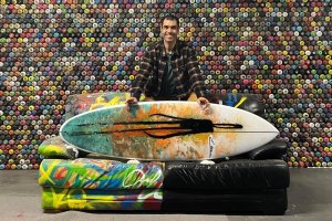 Antes da família acordar, vou fazer o meu surf, antes de ir para a fábrica shapar