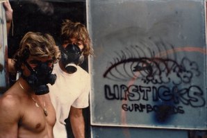 Nick e Antonio Pereira Caldas fundaram na Costa da Caparica a 1ª marca de pranchas de surf em Portugal - A Lipstick Surfboards em 1980