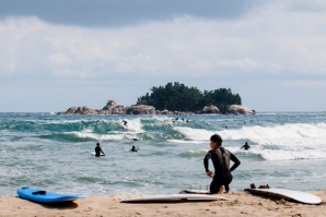 A Coreia do Norte abre as portas ao mundo do surf