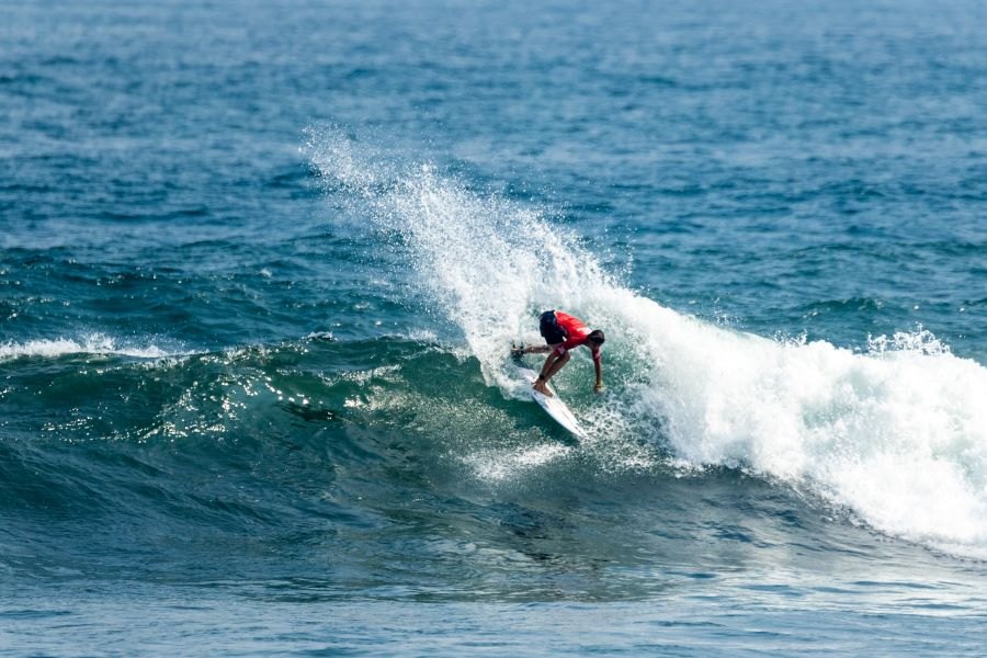 Portugueses com bom desempenho nos primeiros dias do 2024 Surf City El Salvador ISA World Junior Championship