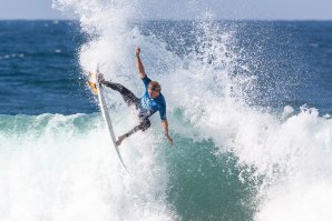 Beyrick de Vries foi premiado com um wildcard no Corona Open J-Bay após o seu resultado no Ballito Pro Foto: WSL / Ryan Janssens