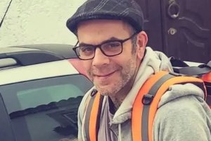 Mulher do bodyboarder português desaparecido na Tailândia desmente noticia do seu aparecimento