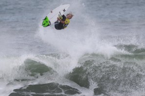 John John volta a Portugal a partir de 20 de outubro para defender troféu em Peniche.