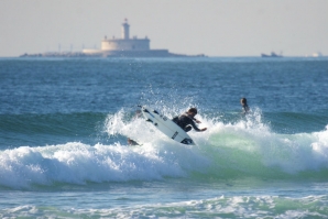 Guilherme Ribeiro é um dos surfistas presentes em Peniche