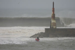 A PRIMEIRA SESSÃO DE TOW-IN NA AGUDA